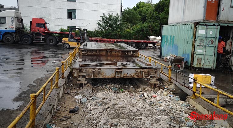 上海寶山區(qū)工廠150噸16米舊地磅